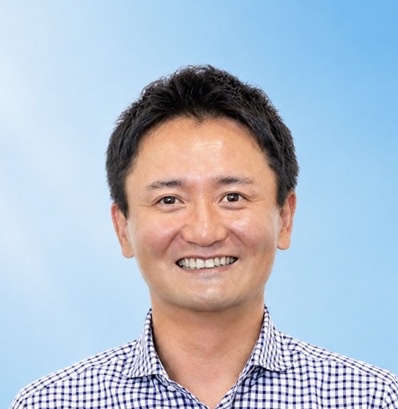 足立 吉正